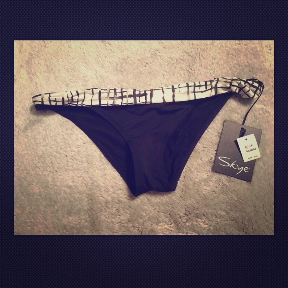 NWT Skye Fold Over swim suit Bottom Black & White